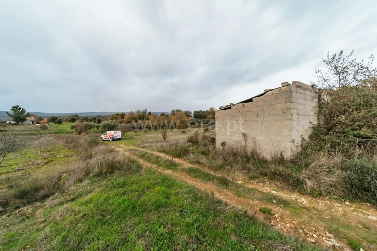 Terreno para Venda em Alcaria Foto 7