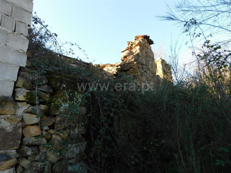 Quinta T0 para Venda em Alcaria Foto 4