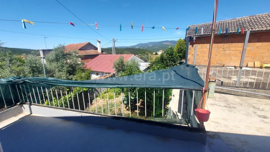 Moradia T2 para Venda em Barroca Foto 10