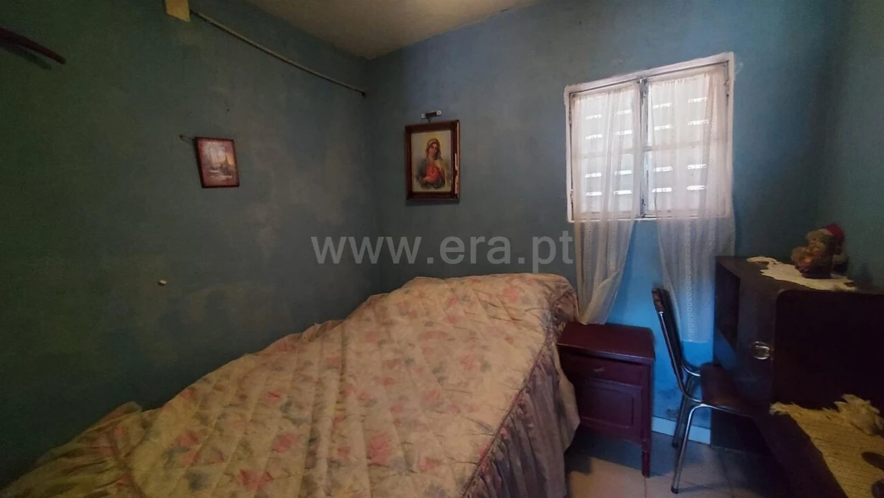 Moradia T2 para Venda em Barroca Foto 4