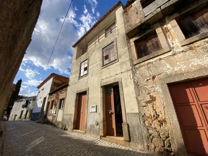 Moradia T3 para Venda em Ninho do Açor e Sobral do Campo Foto 1