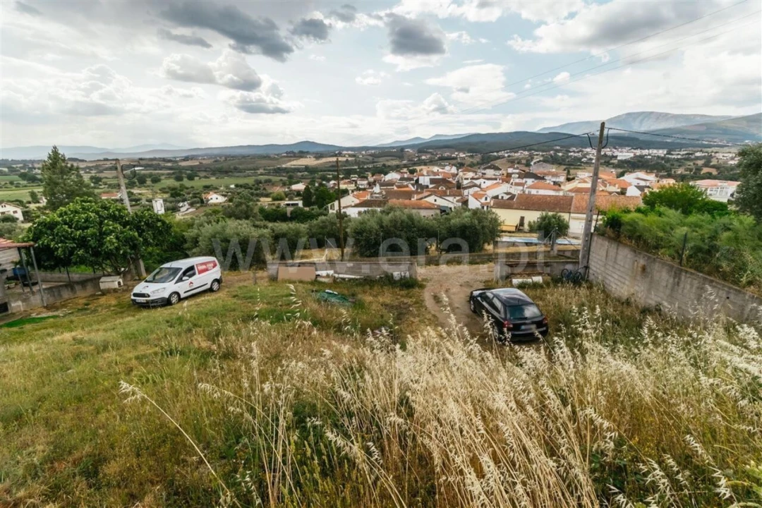Terreno para Venda em Alcaria Foto 9