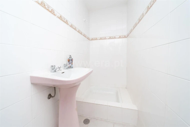 Moradia T3 para Venda em Souto da Casa Foto 6