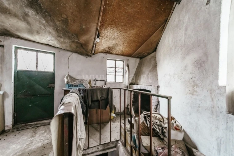 Moradia T0 para Venda em Alcaria Foto 7