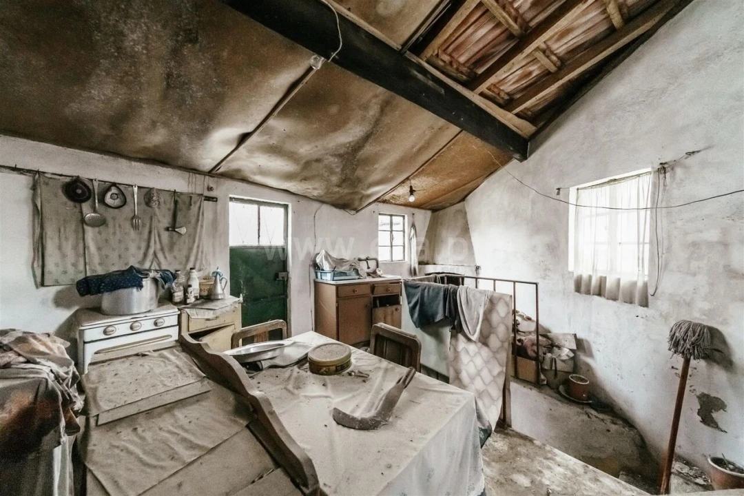 Moradia T0 para Venda em Alcaria Foto 9