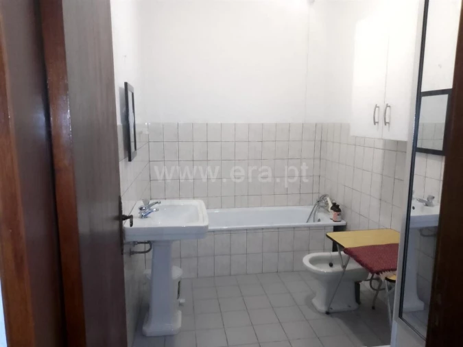 Moradia T6 para Venda em Alpedrinha Foto 10