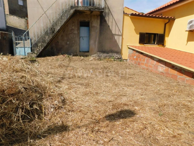 Moradia T1 para Venda em São Vicente da Beira Foto 11