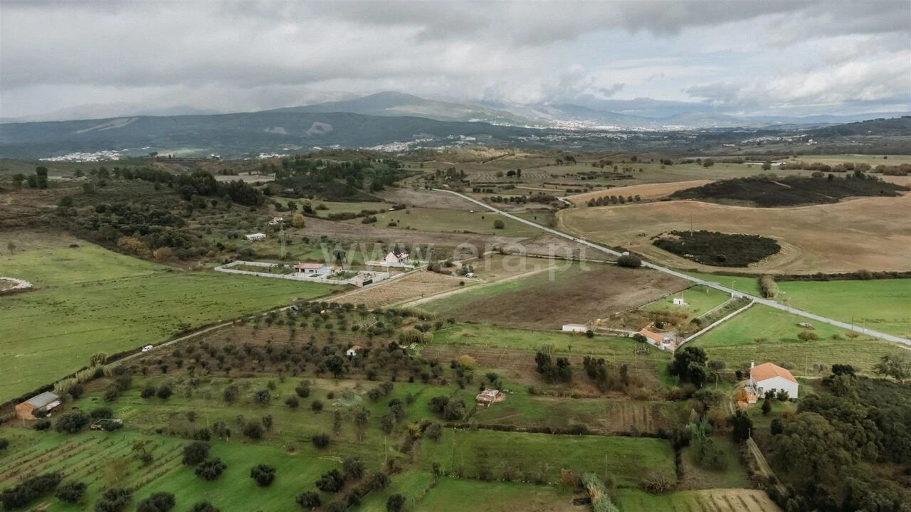 Terreno para Venda em Telhado Foto 8