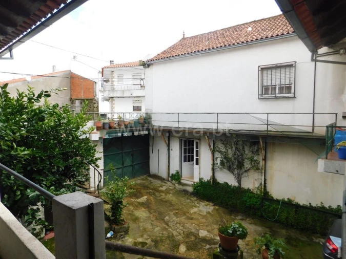 Moradia T4 para Venda em Alcaria Foto 14