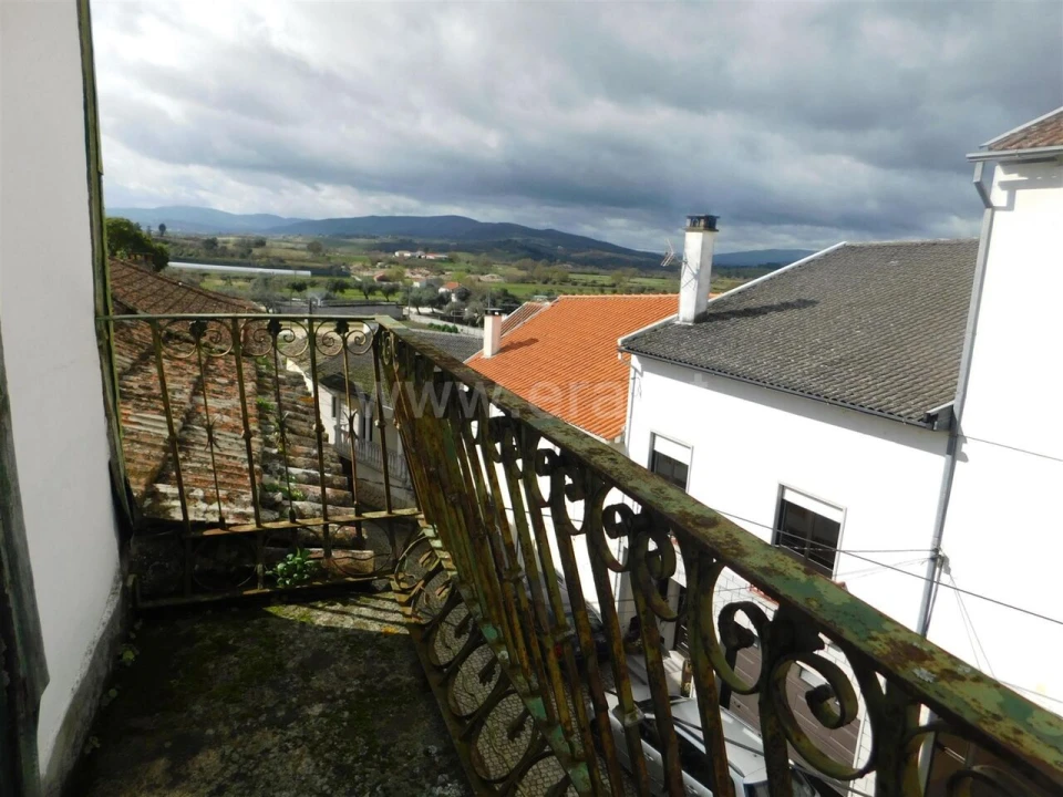 Moradia T4 para Venda em Alcaria Foto 12