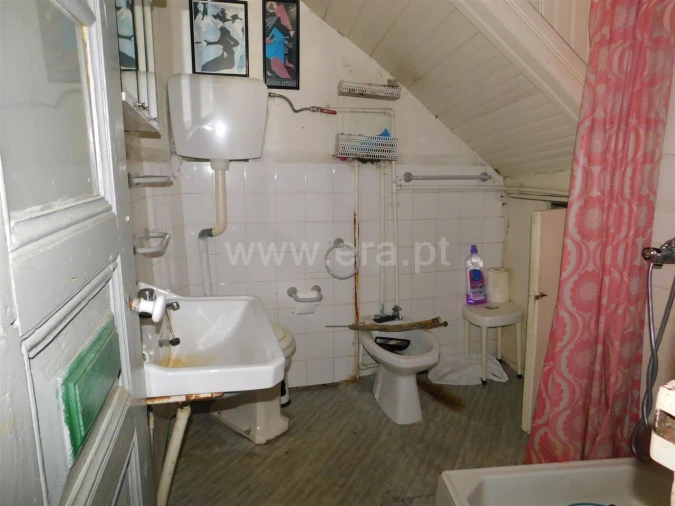 Moradia T3 para Venda em Alcaria Foto 10