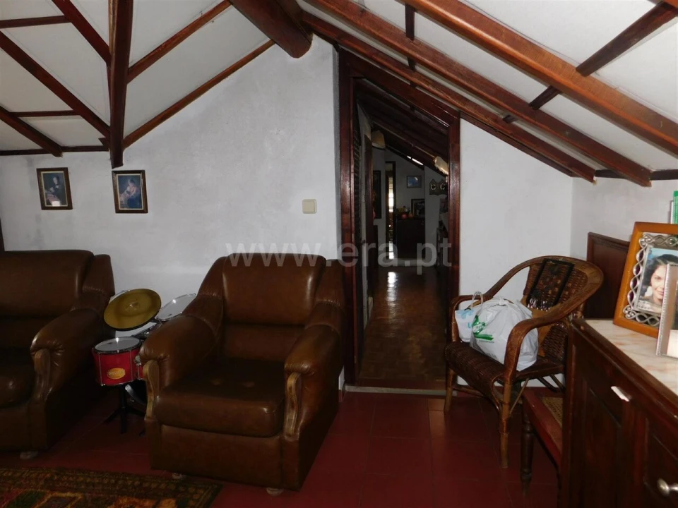 Moradia T3 para Venda em Alcaria Foto 11