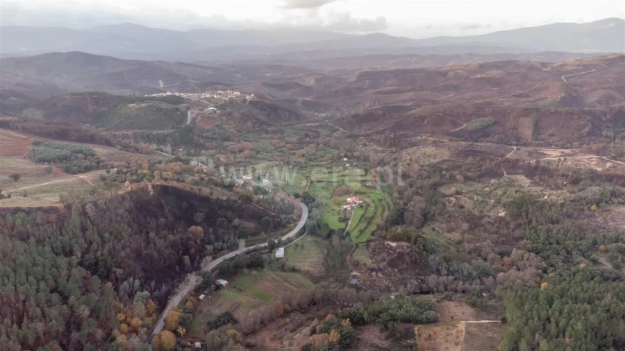 Quinta T4 para Venda em Lavacolhos Foto 5