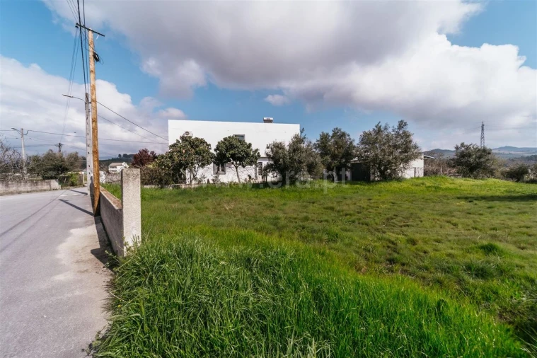 Terreno para Venda em Alcaria Foto 5