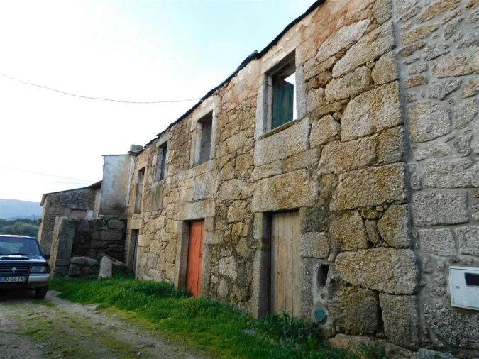 Moradia T0 para Venda em Alpedrinha