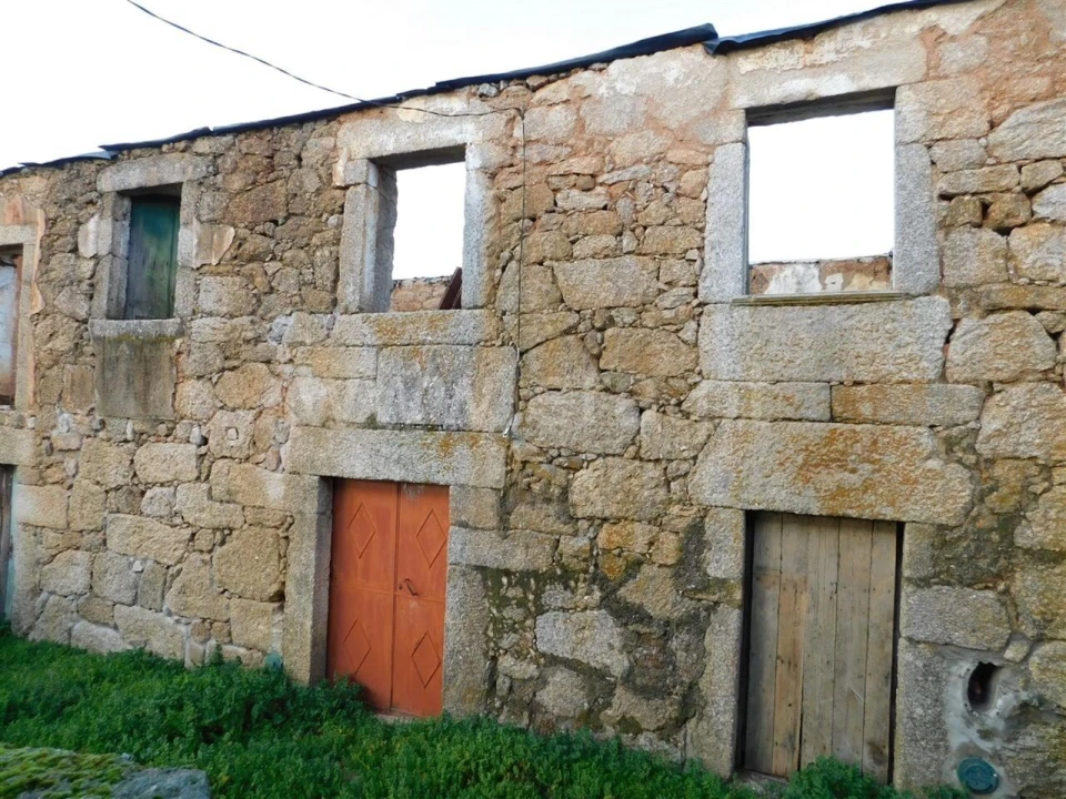 Moradia T0 para Venda em Alpedrinha Foto 2