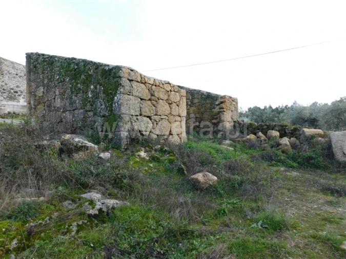 Moradia T0 para Venda em Alpedrinha Foto 5