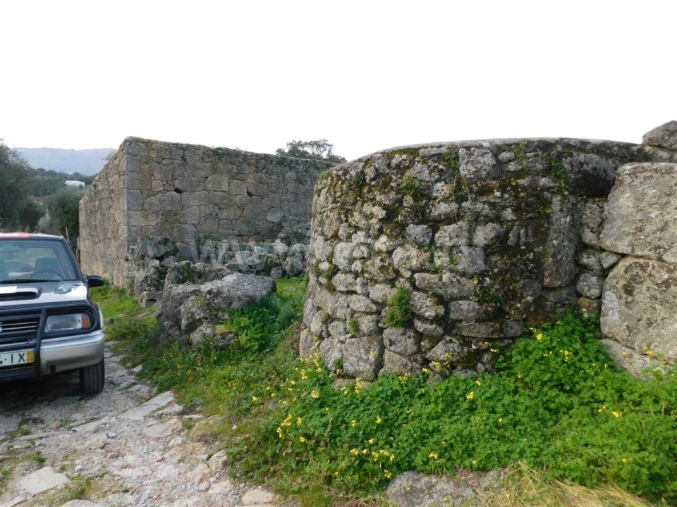 Moradia T0 para Venda em Alpedrinha Foto 7