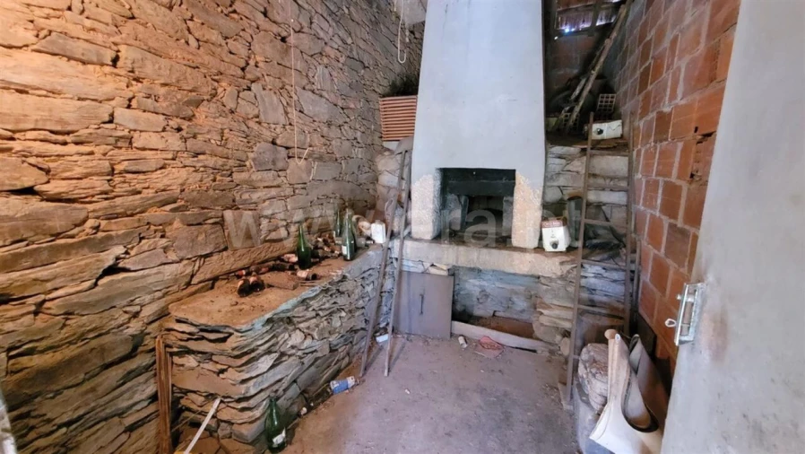 Quinta T0 para Venda em Enxames Foto 2