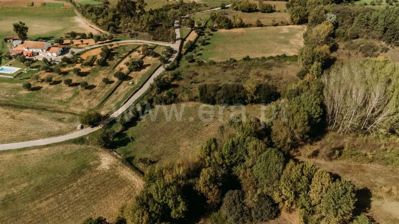 Terreno para Venda em Enxames Foto 5