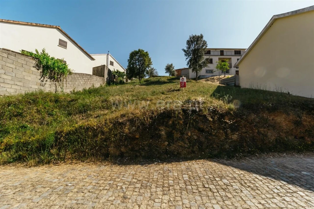 Terreno para Venda em Silvares Foto 14