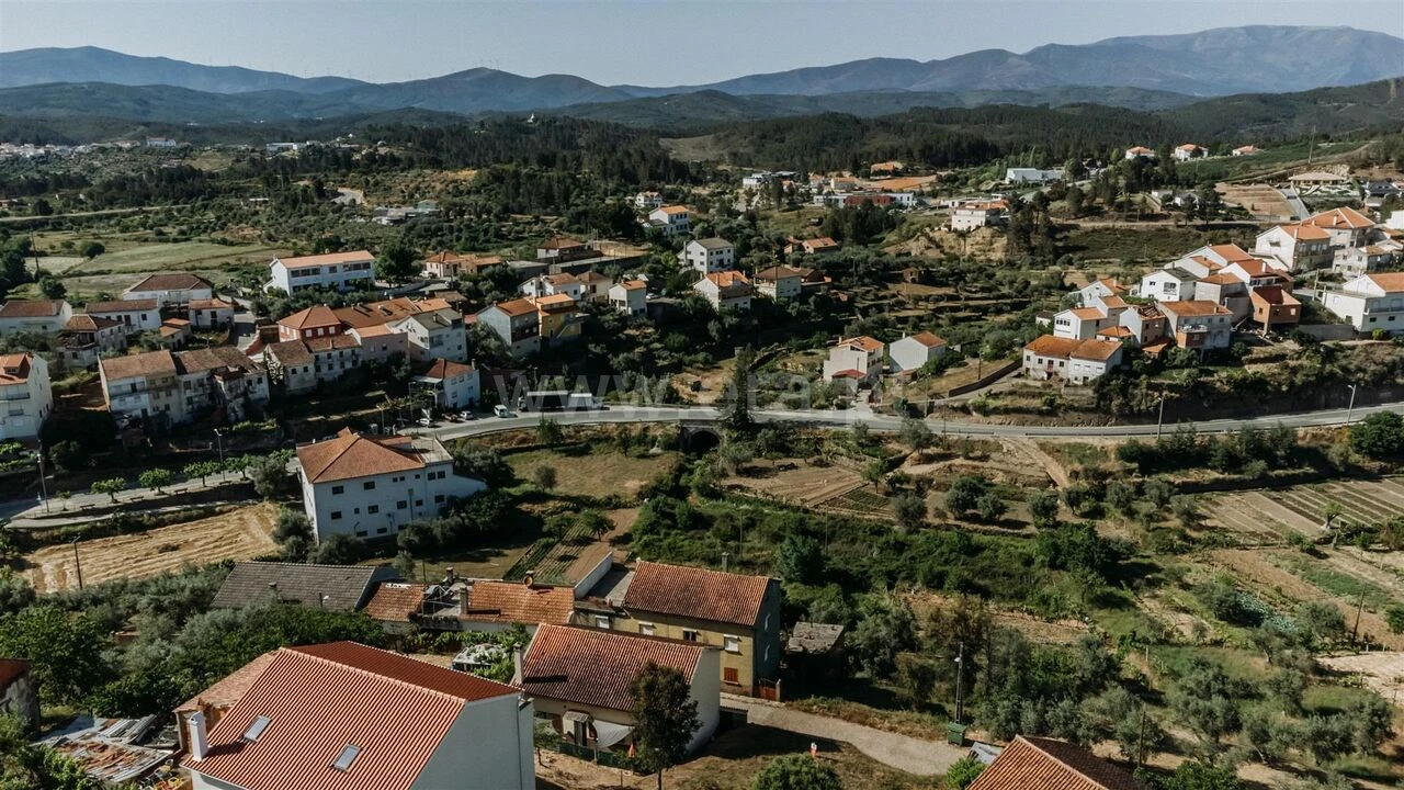 Terreno para Venda em Silvares Foto 4