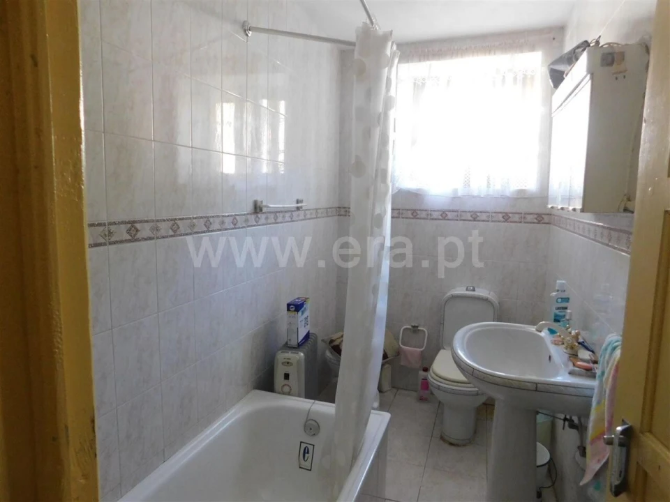 Moradia T3 para Venda em São Jorge da Beira Foto 9