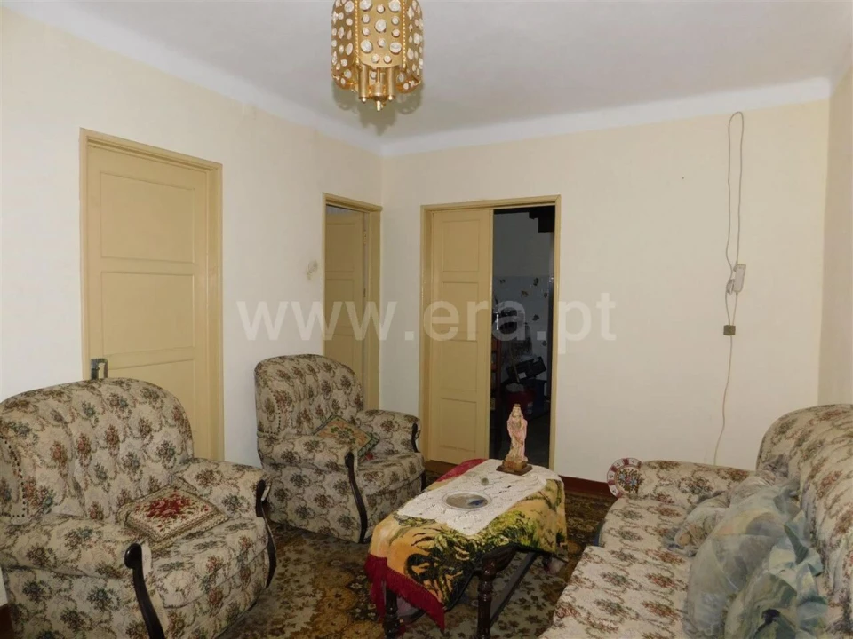Moradia T3 para Venda em São Jorge da Beira Foto 1