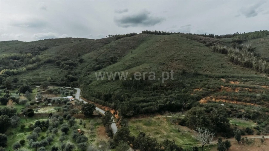 Terreno para Venda em Telhado Foto 2