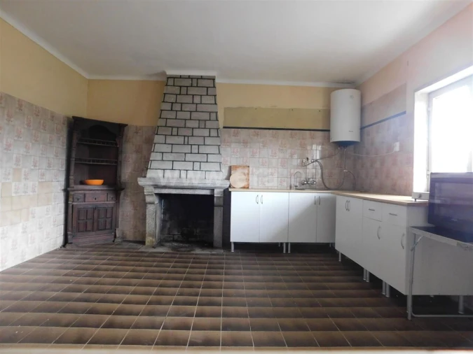 Moradia T5 para Venda em Cotimos Foto 2