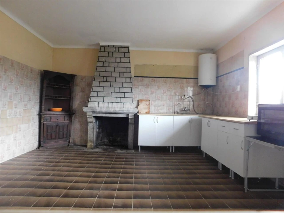 Moradia T5 para Venda em Cotimos Foto 2