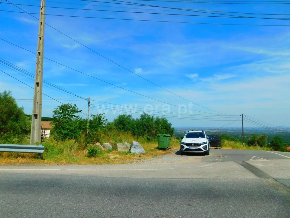 Terreno para Venda em Alpedrinha Foto 3
