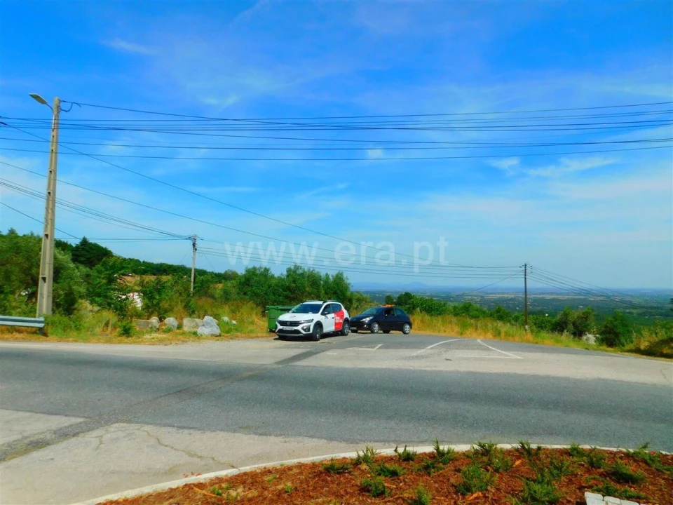 Terreno para Venda em Alpedrinha Foto 2