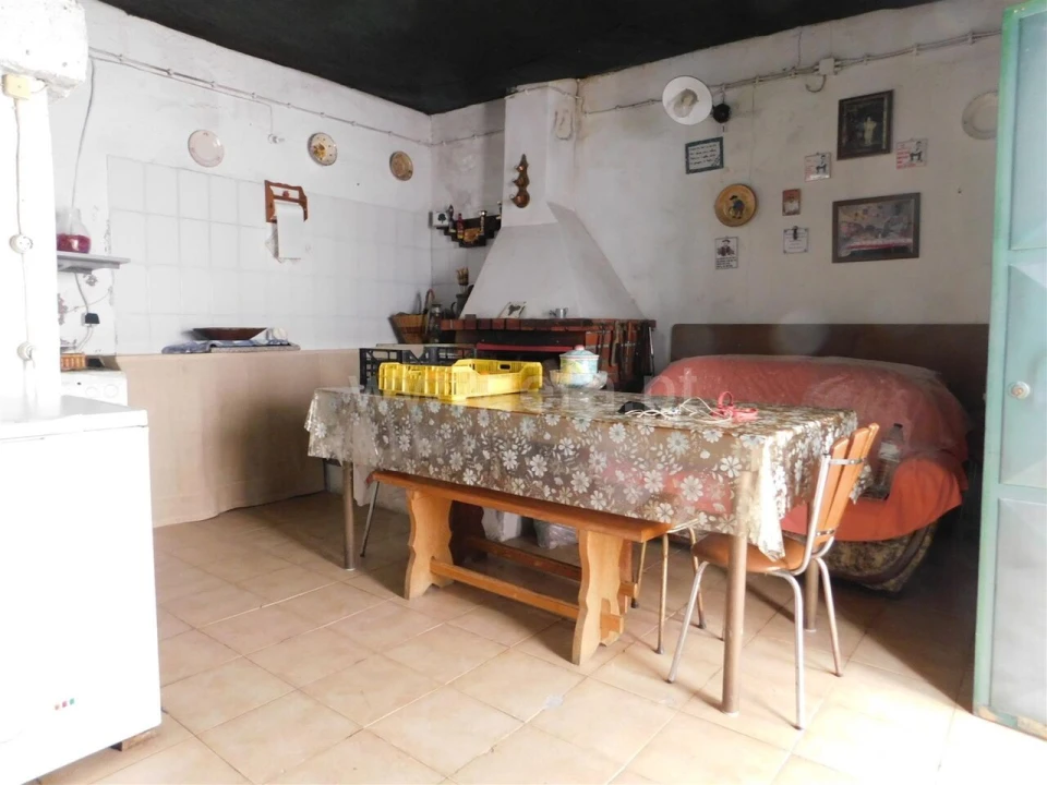 Moradia T3 para Venda em Alcaria Foto 4