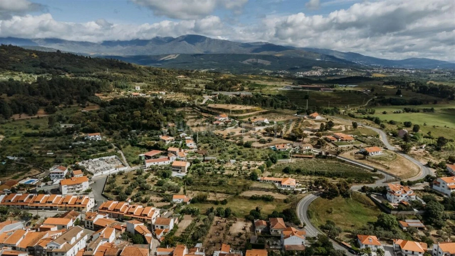 Terreno para Venda em Telhado Foto 12