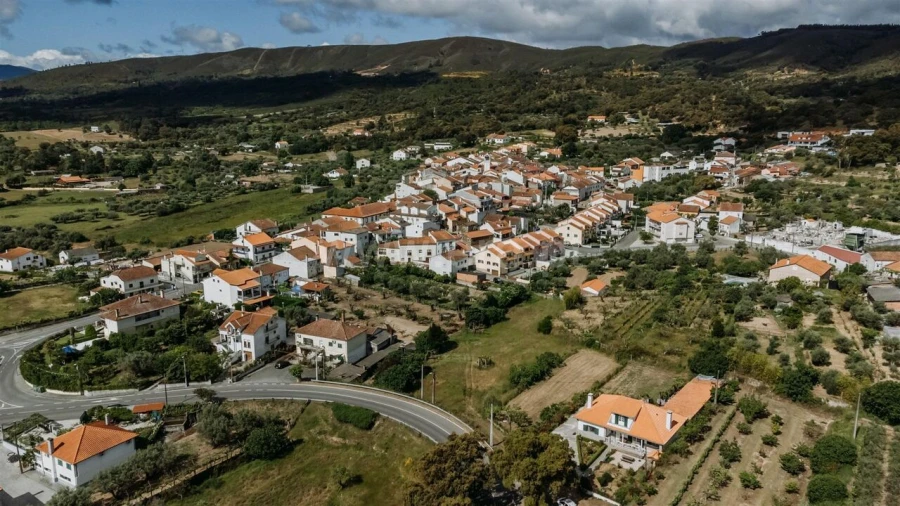 Terreno para Venda em Telhado Foto 8