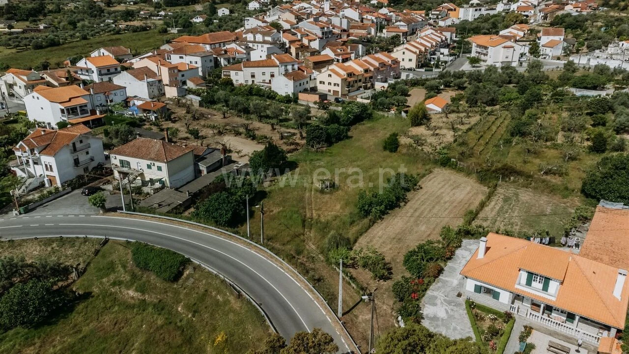Terreno para Venda em Telhado Foto 7