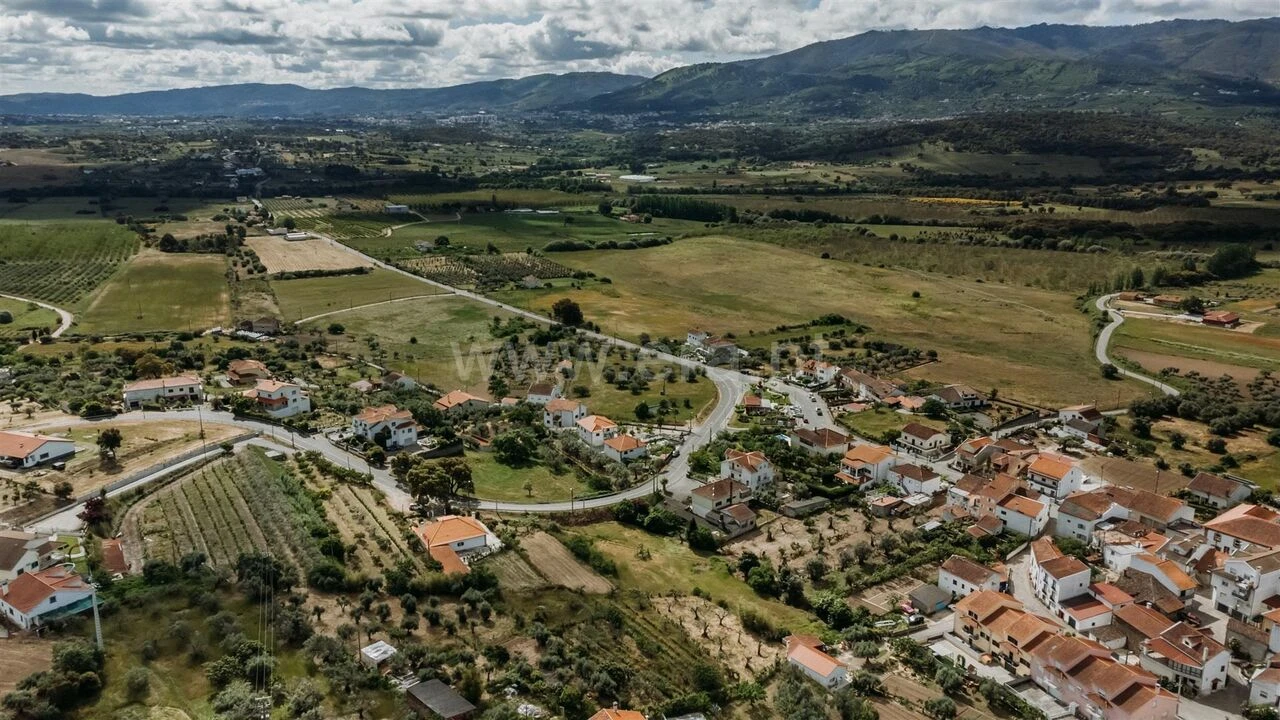 Terreno para Venda em Telhado Foto 10