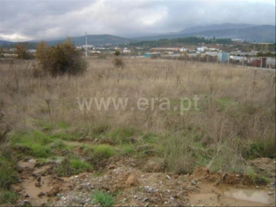 Terreno para Venda em Alcaria Foto 4