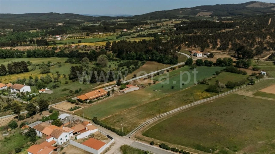 Terreno para Venda em Enxames Foto 5