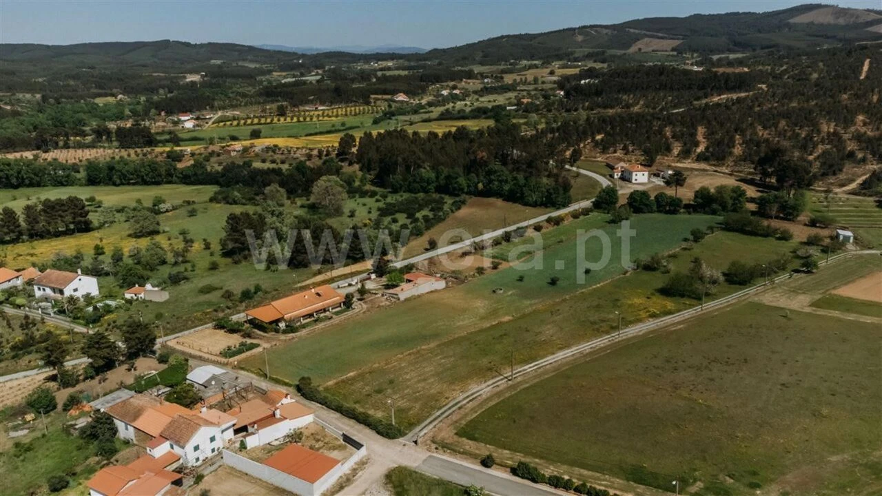 Terreno para Venda em Enxames Foto 5