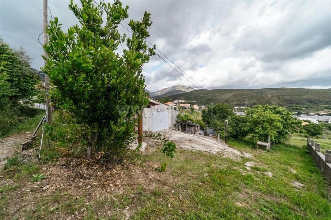 Terreno para Venda em Unhais da Serra Foto 2
