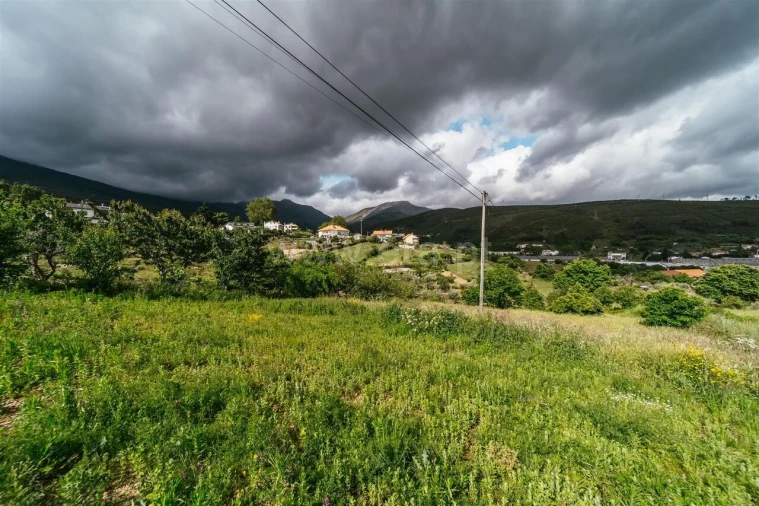 Terreno para Venda em Unhais da Serra Foto 10