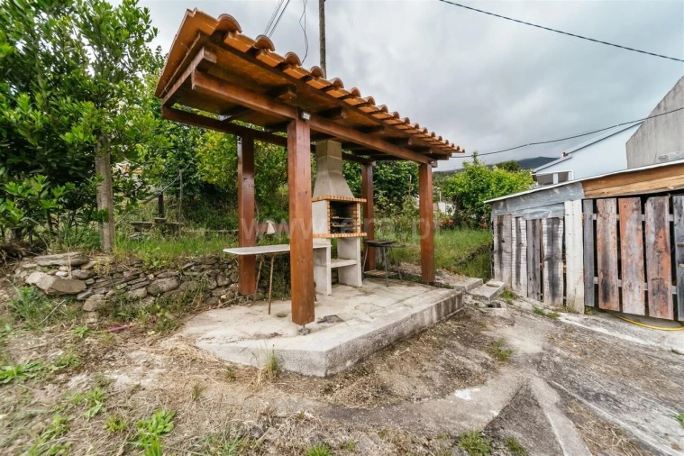 Terreno para Venda em Unhais da Serra Foto 4