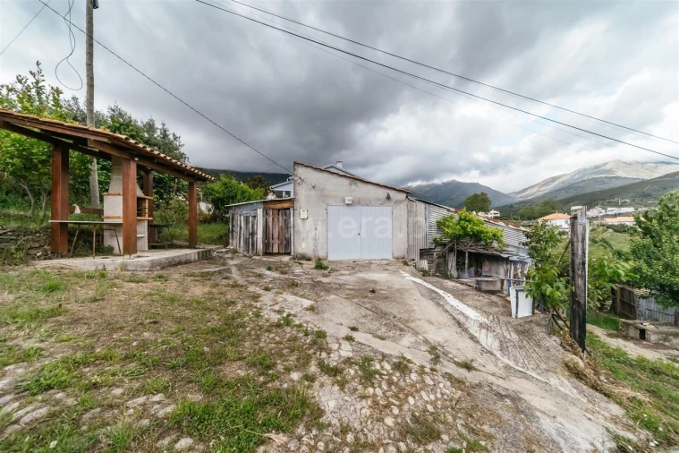 Terreno para Venda em Unhais da Serra Foto 3