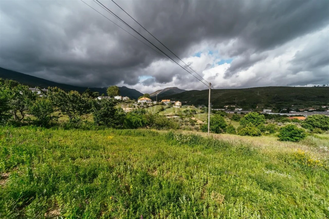 Terreno para Venda em Unhais da Serra Foto 10