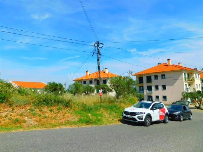 Terreno para Venda em Alpedrinha Foto 2