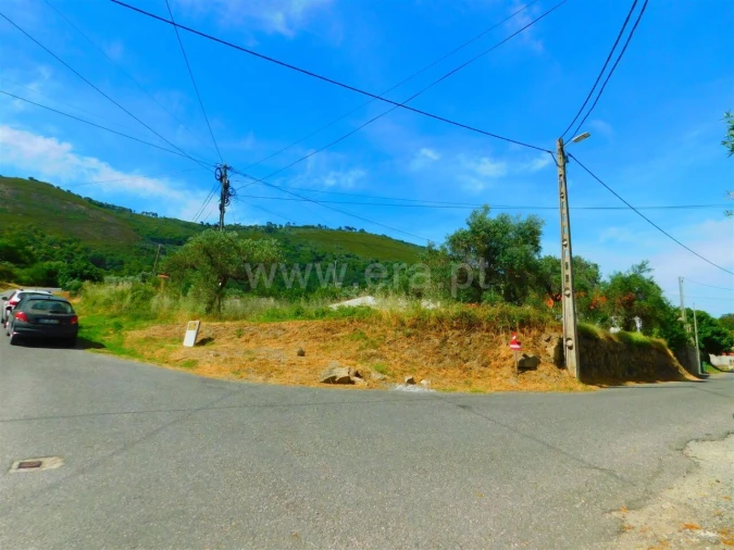 Terreno para Venda em Alpedrinha Foto 5