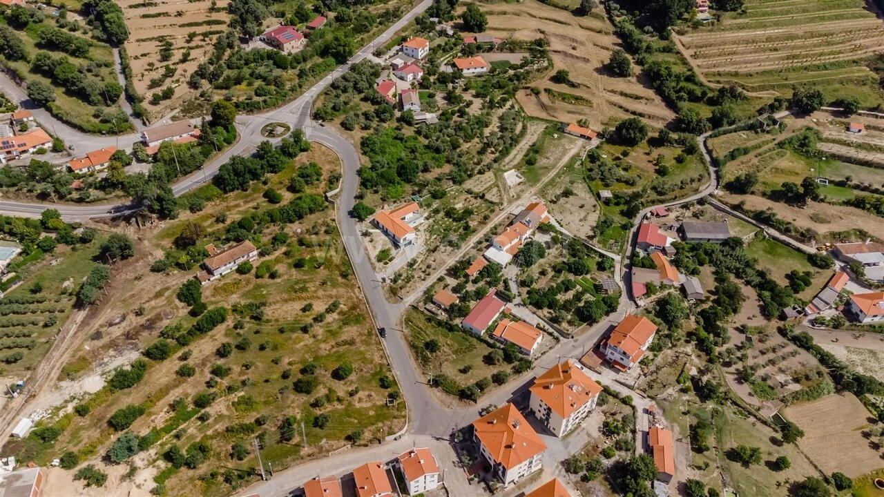 Terreno para Venda em Alpedrinha Foto 7