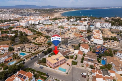 Moradia T7 para Venda em Lagos (São Sebastião e Santa Maria)